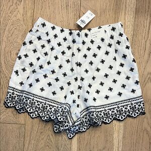 Abercrombie & Fitch High Waist Black and White Shorts